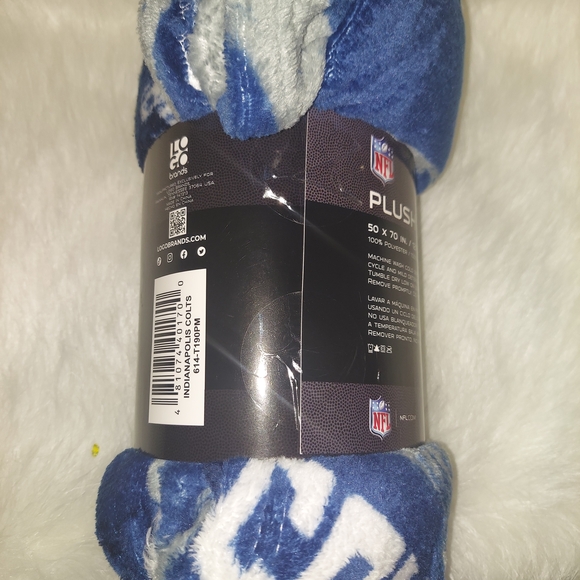 NFL Colts Plush Throw Blanket - Picture 3 of 5